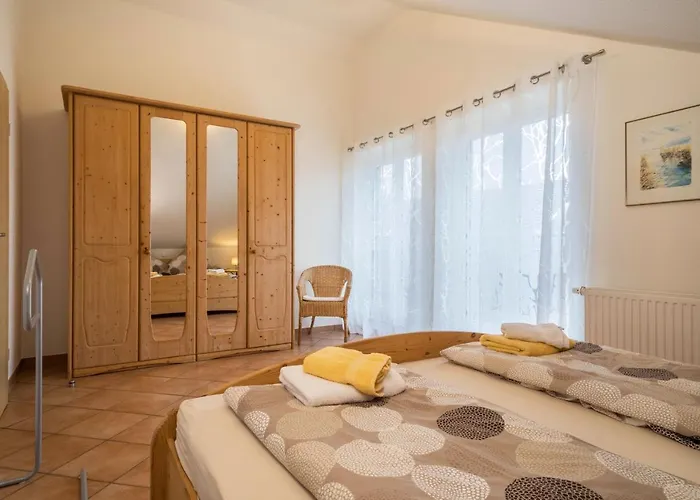 Haus Sonnenseite Pfaender Apartman *